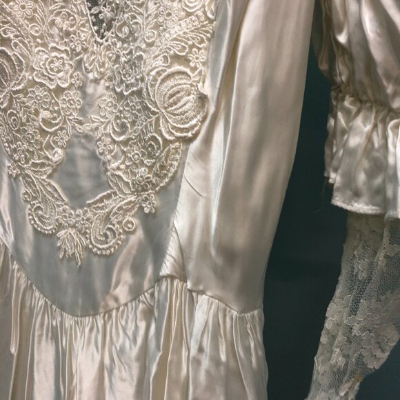 ZOMBIE Dead Corpse Bride, Halloween Wedding Dress, DAMAGED, Vintage Haunting - Picture 14 of 16